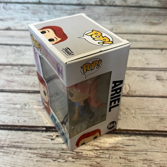 Funko The Little Mermaid Ariel 564 - Picture 2 of 3